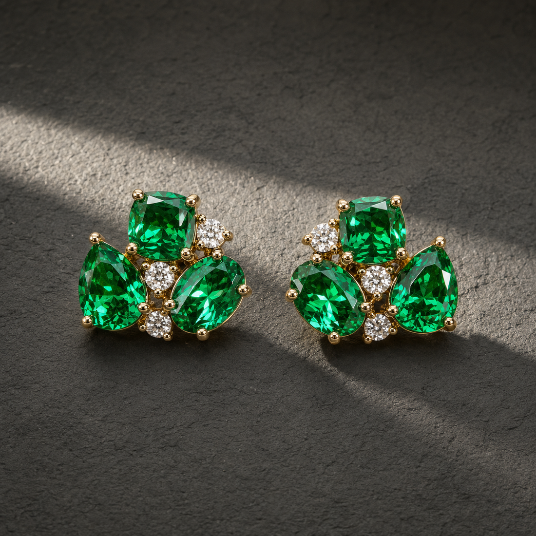 Earrings 630 — product photograph