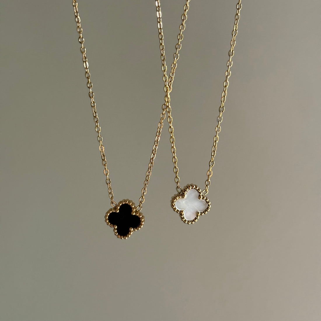 Necklace 729 (Reverse Colours) - alternate view