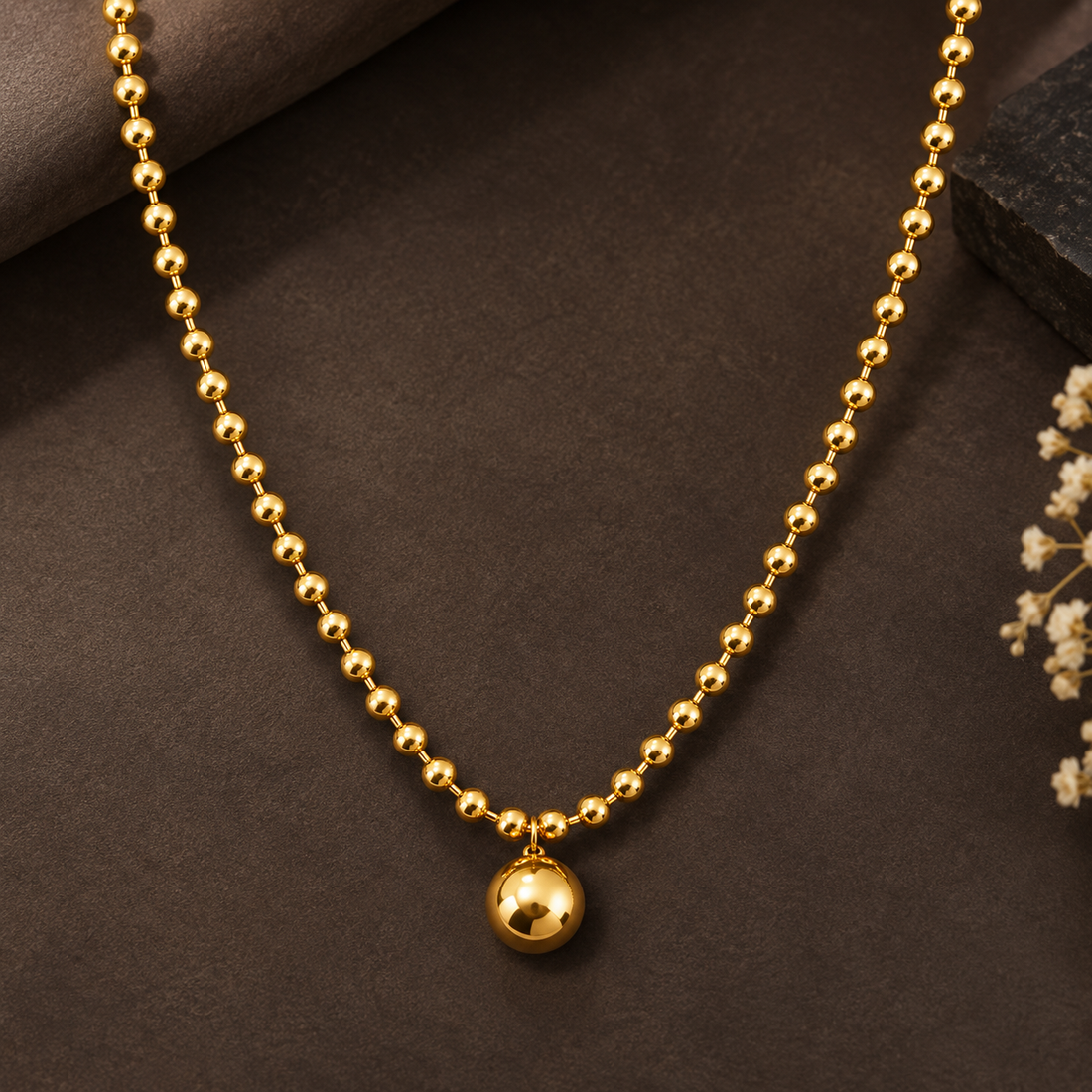 Necklace 1565 — product photograph