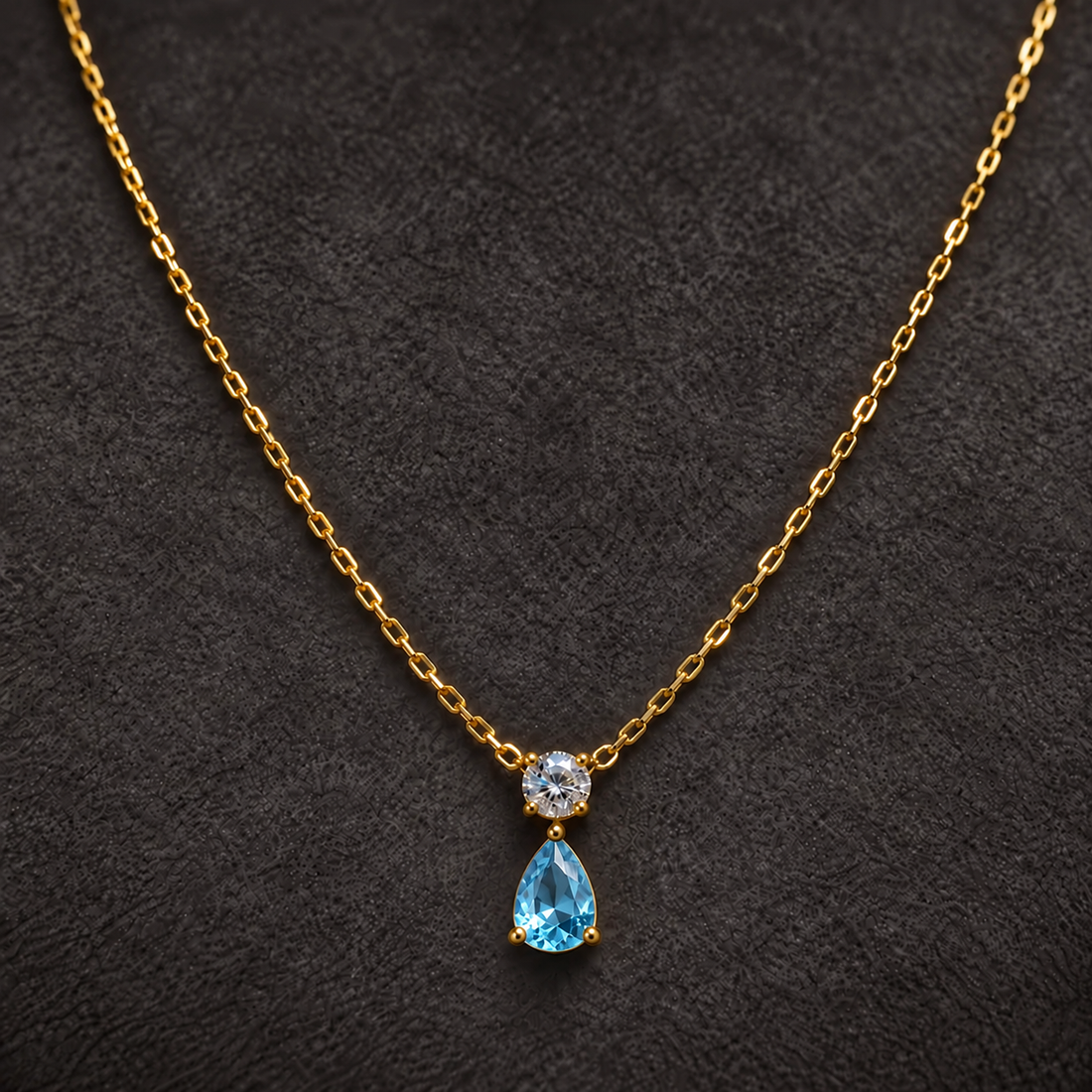 Necklace 1943 — product photograph