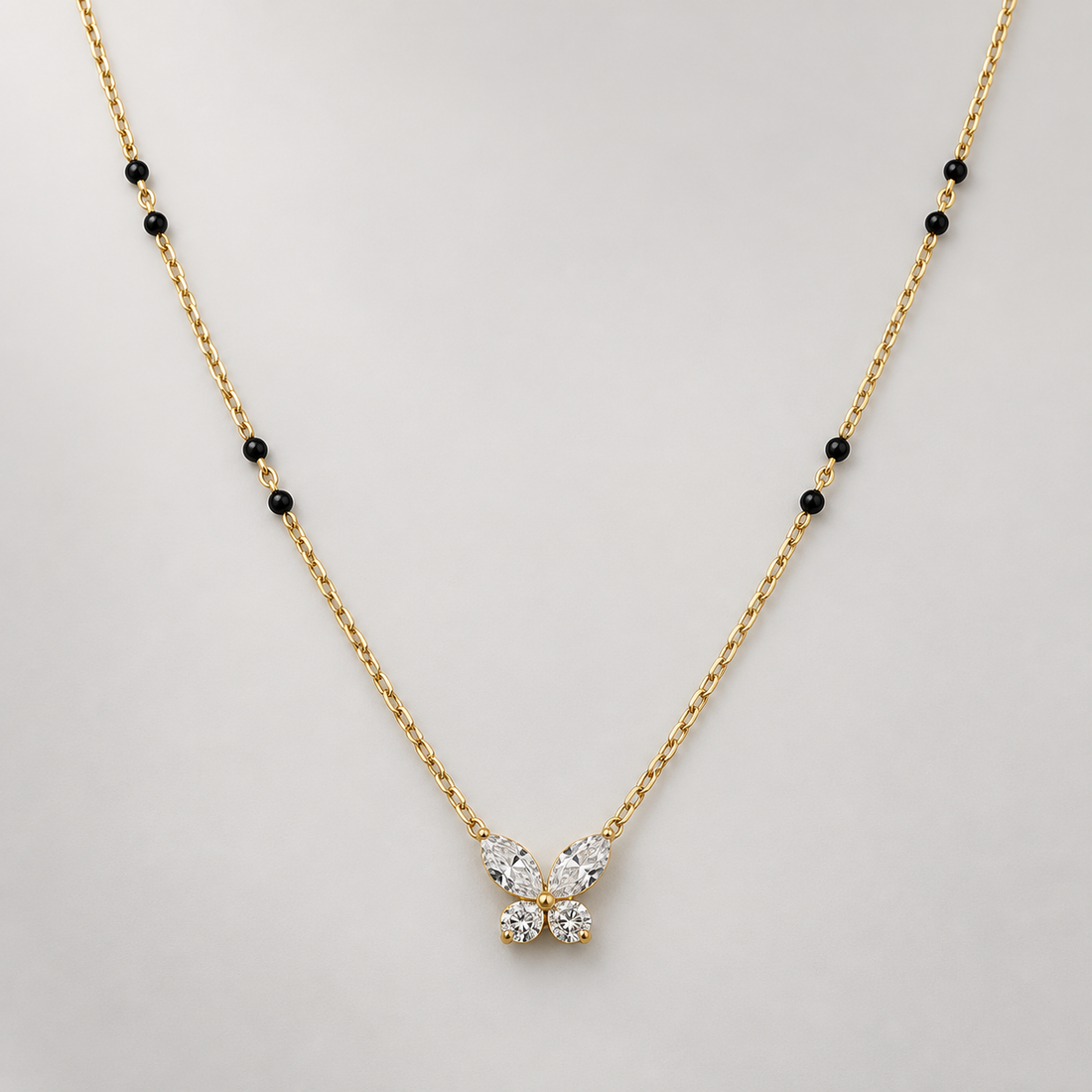 Necklace 1369 — product photograph