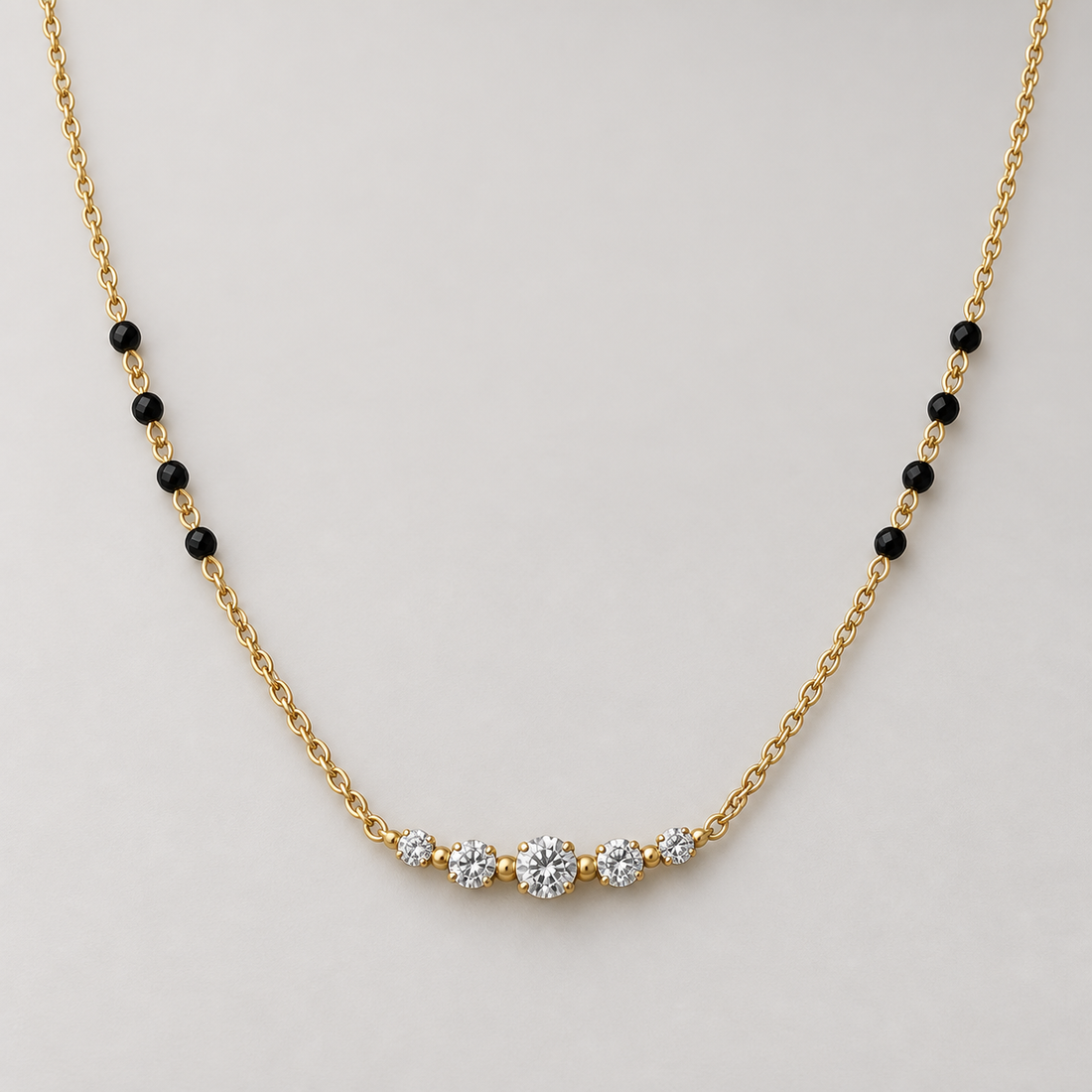 Necklace 1370 — product photograph