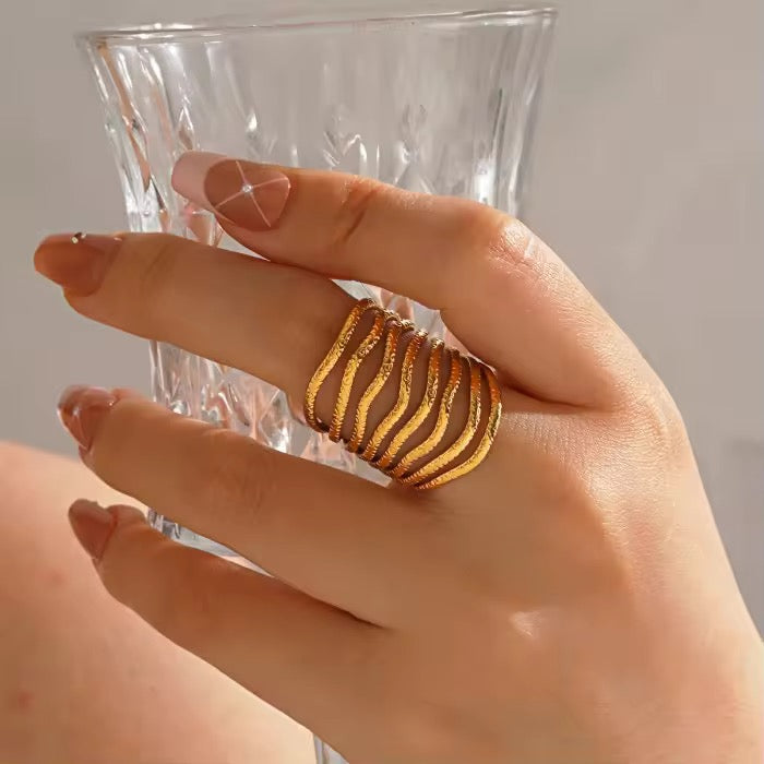 Rings 089 - alternate view