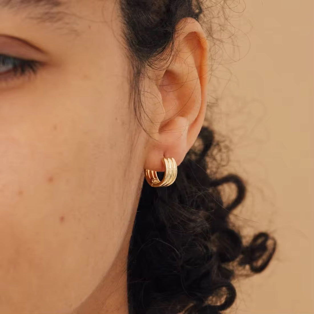 Earrings 211 - alternate view