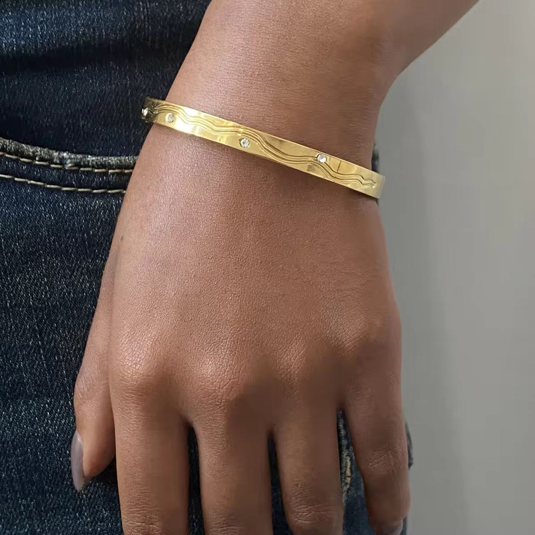 Bracelet Kada 243 — 304 stainless steel detail by Qimati