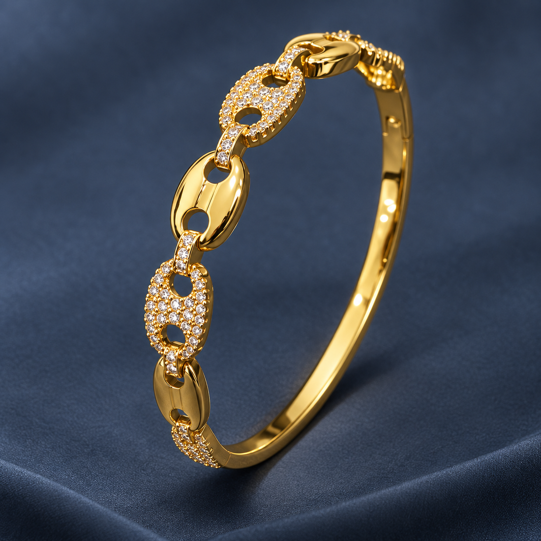 Bracelet Kada 470 — product photograph