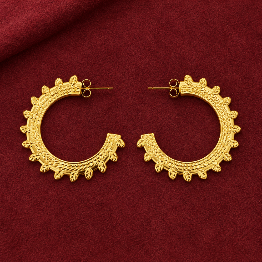 Earrings 725 — product photograph