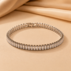 Chain Bracelet 193 - alternate view 2
