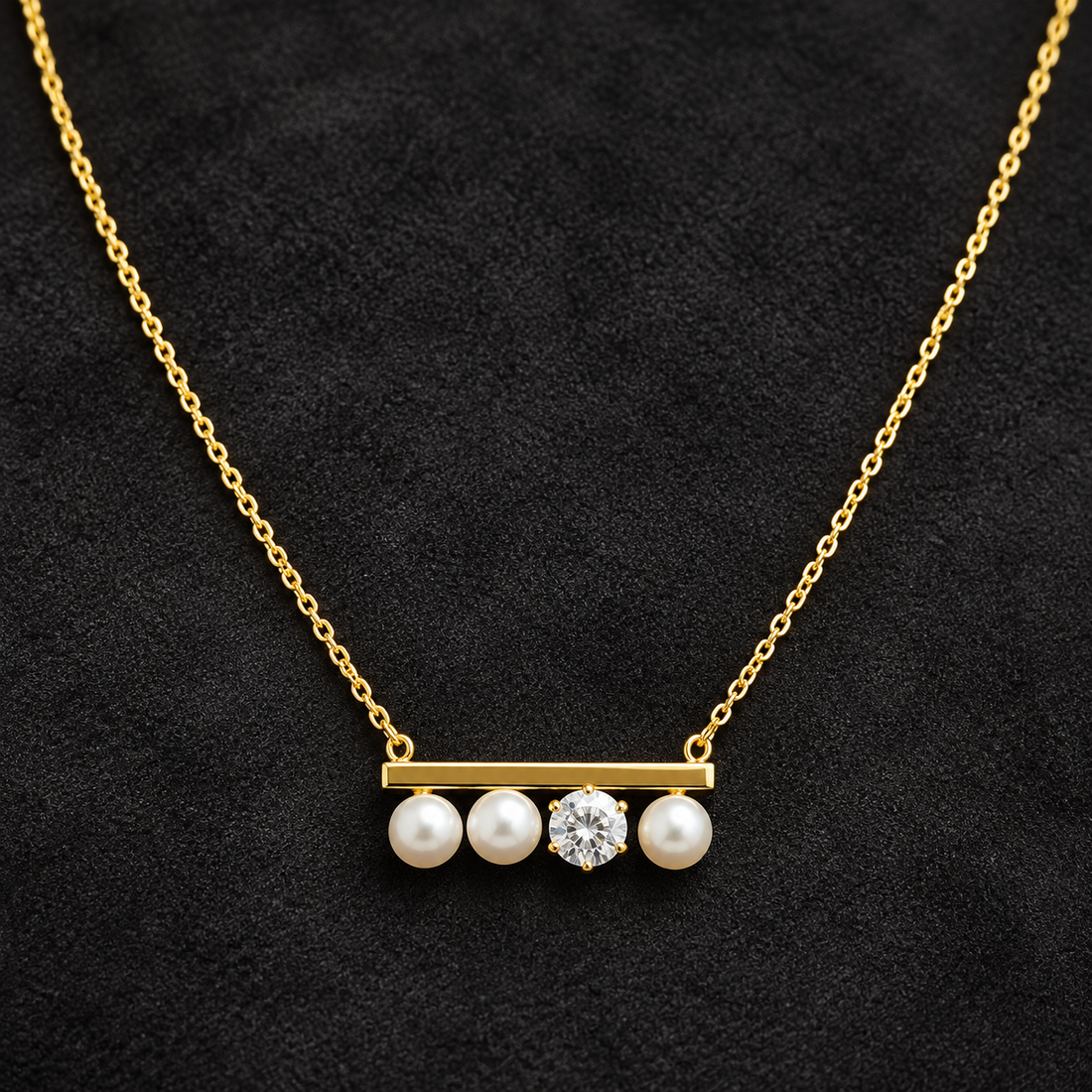 Necklace 1922 — product photograph