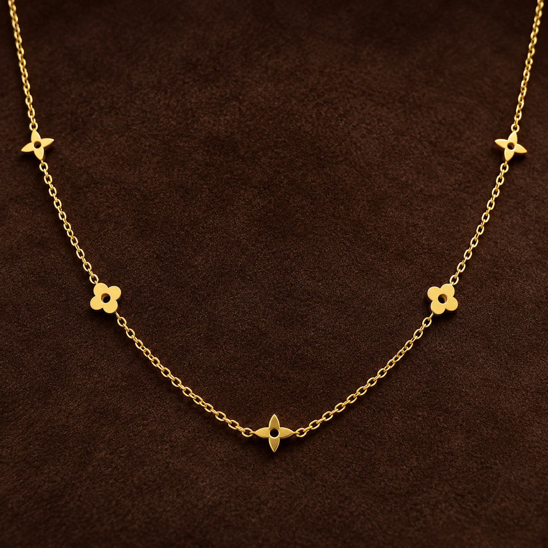 Necklace 1919 — product photograph