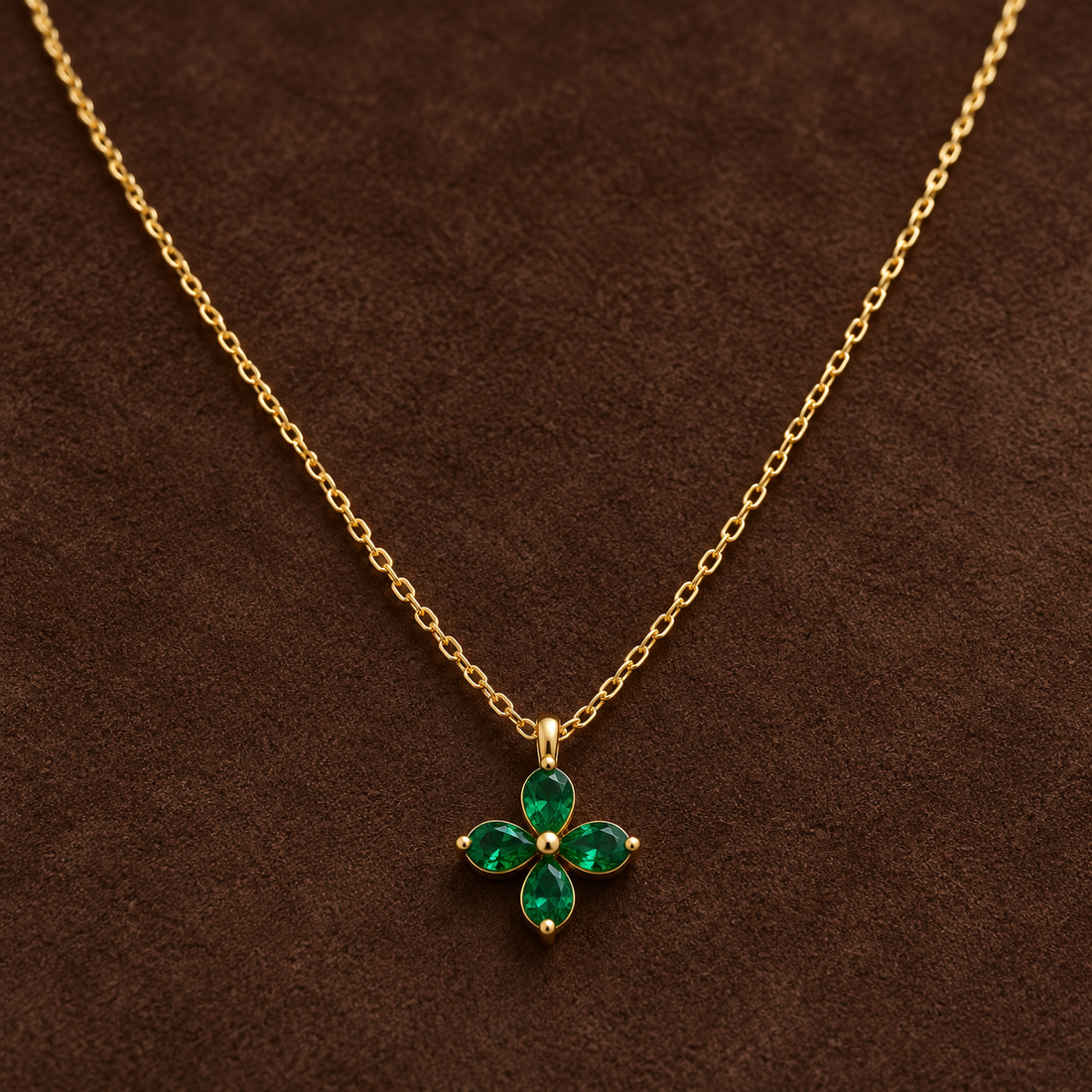 Necklace 1950 — product photograph