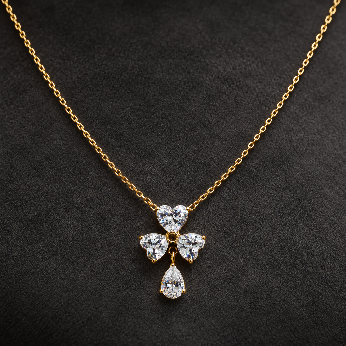Necklace 1941 — product photograph