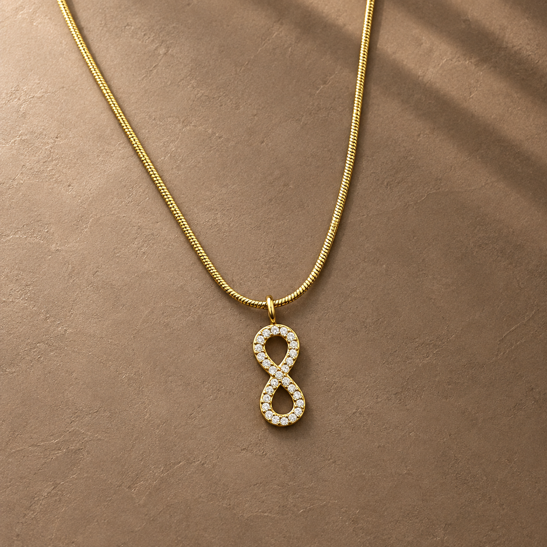 Necklace 1561 — product photograph