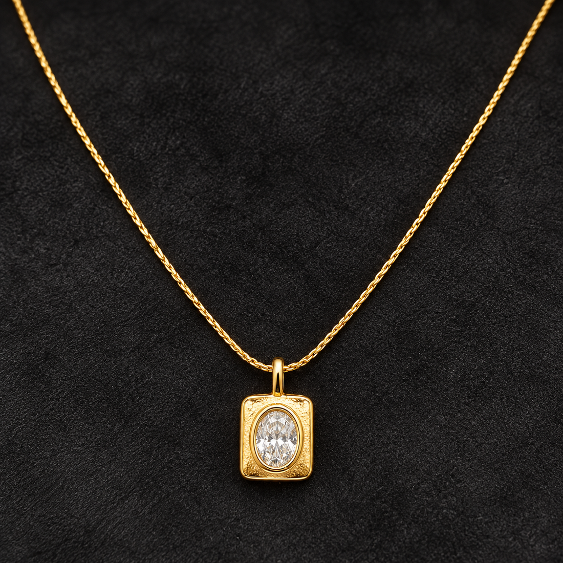 Necklace 1829 — product photograph