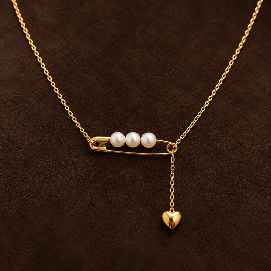 Necklace 1921 — product photograph