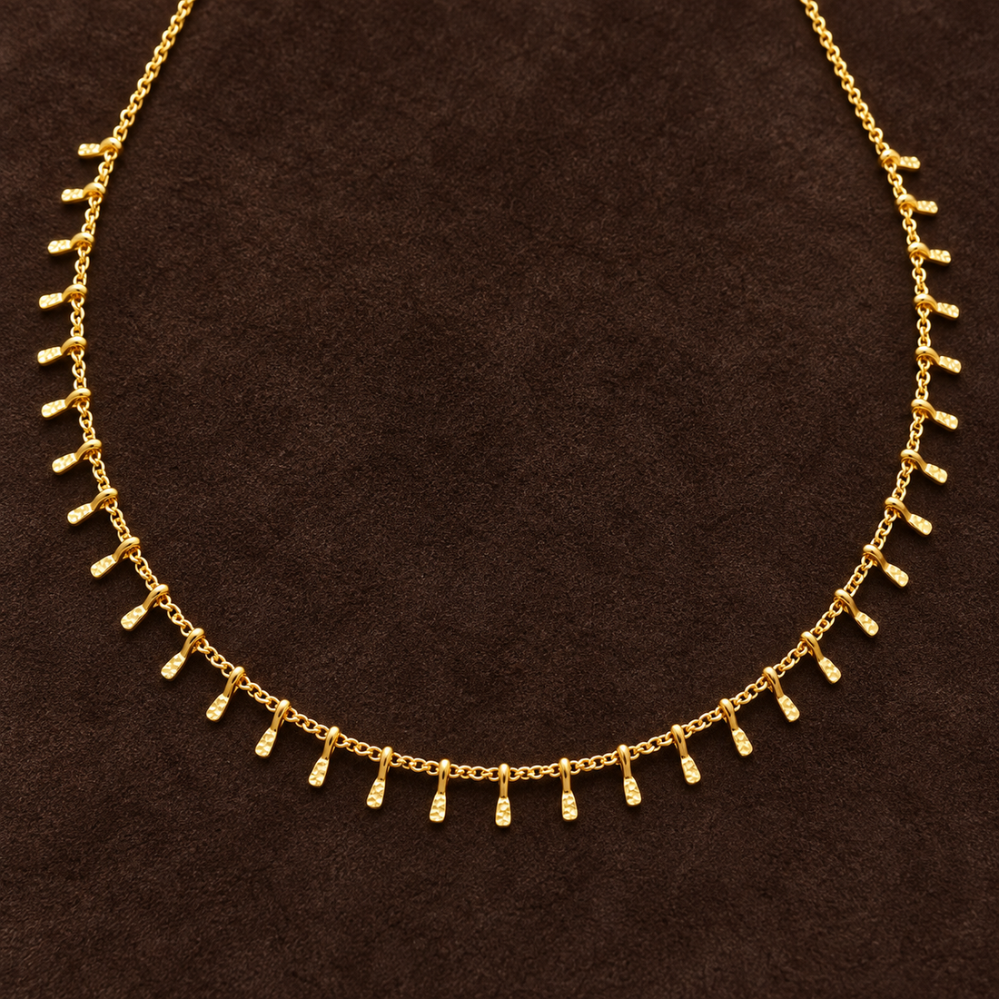 Necklace 1843 — product photograph