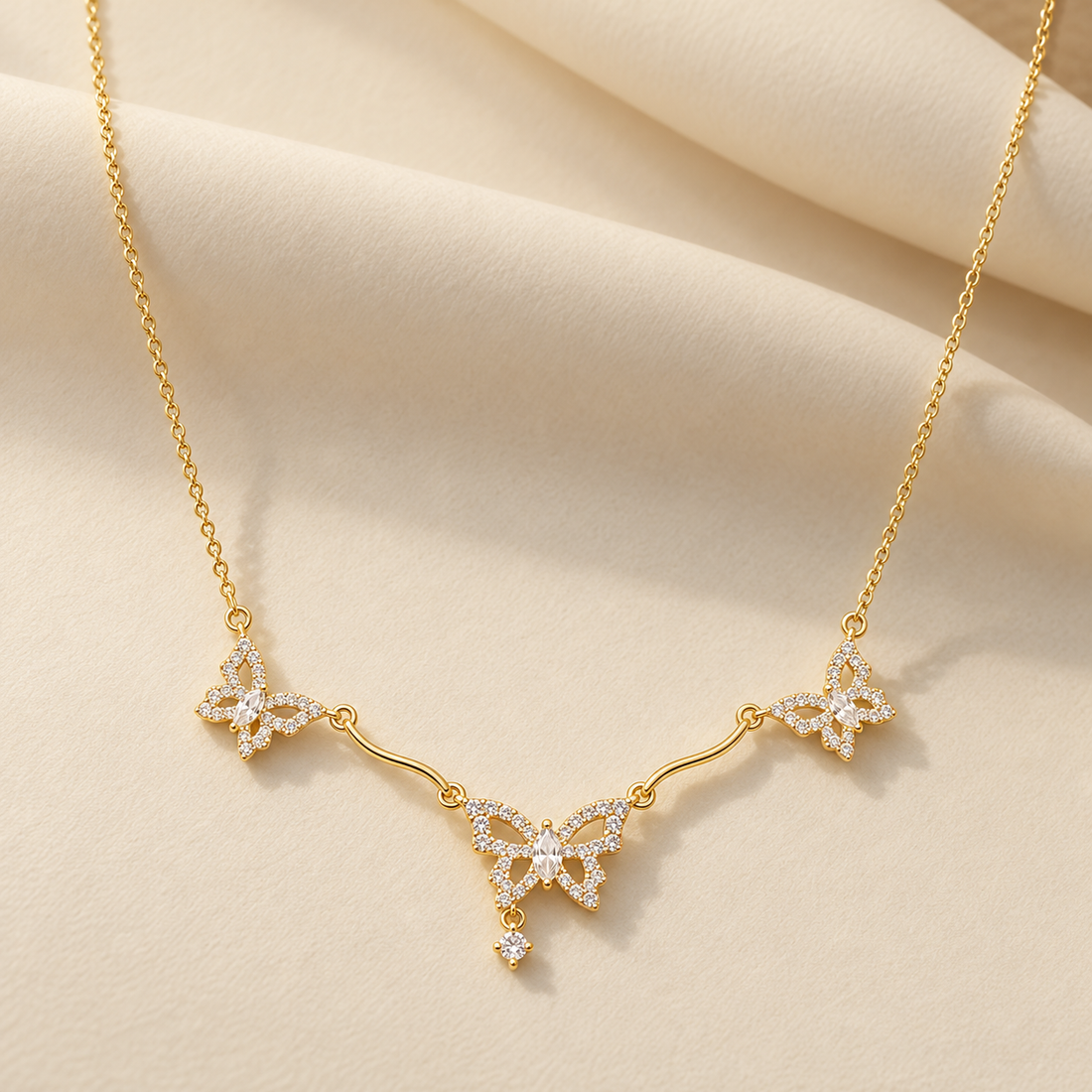 Necklace 1909 — product photograph