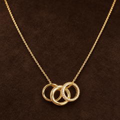 Necklace 1898 — product photograph