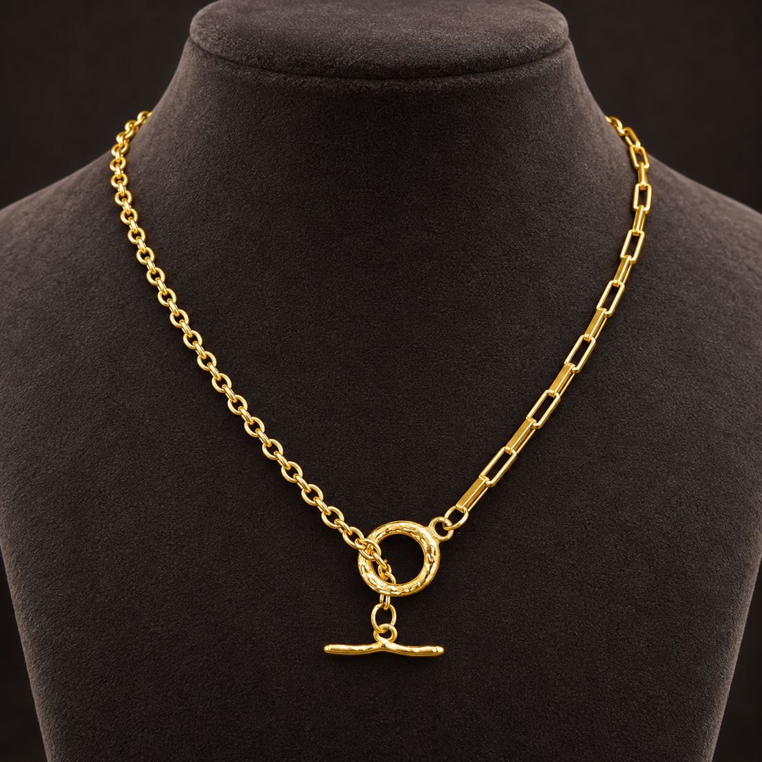 Necklace 1968 — product photograph