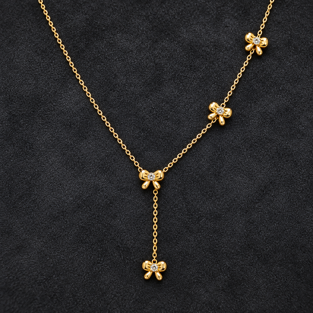 Necklace 1827 — product photograph