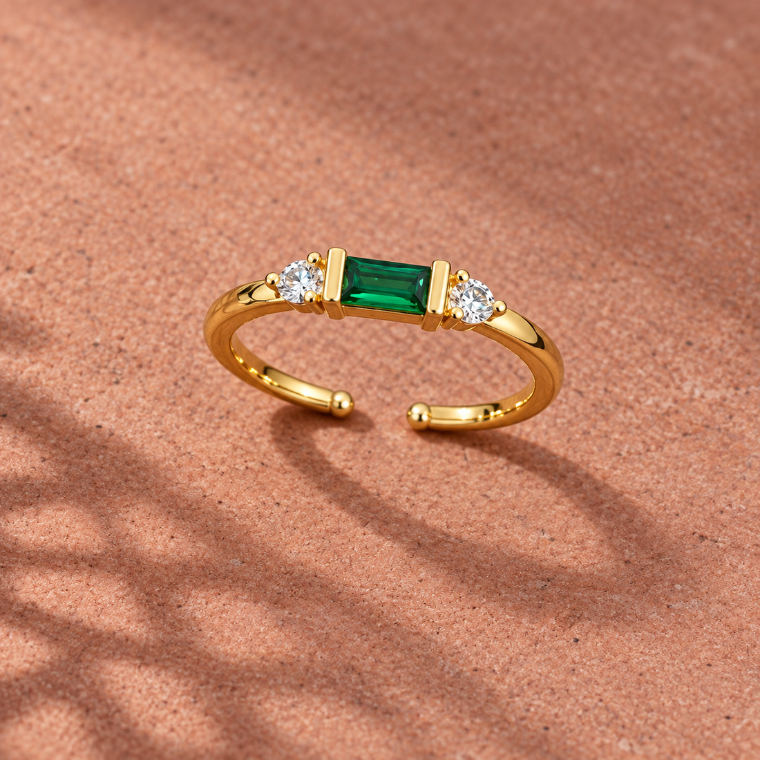 Rings 329 — product photograph