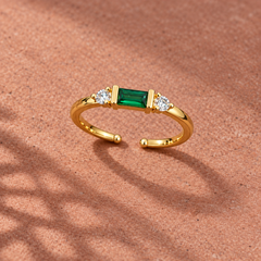 Rings 329 — product photograph