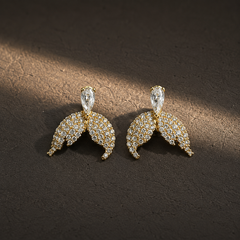 Earrings 627 — product photograph