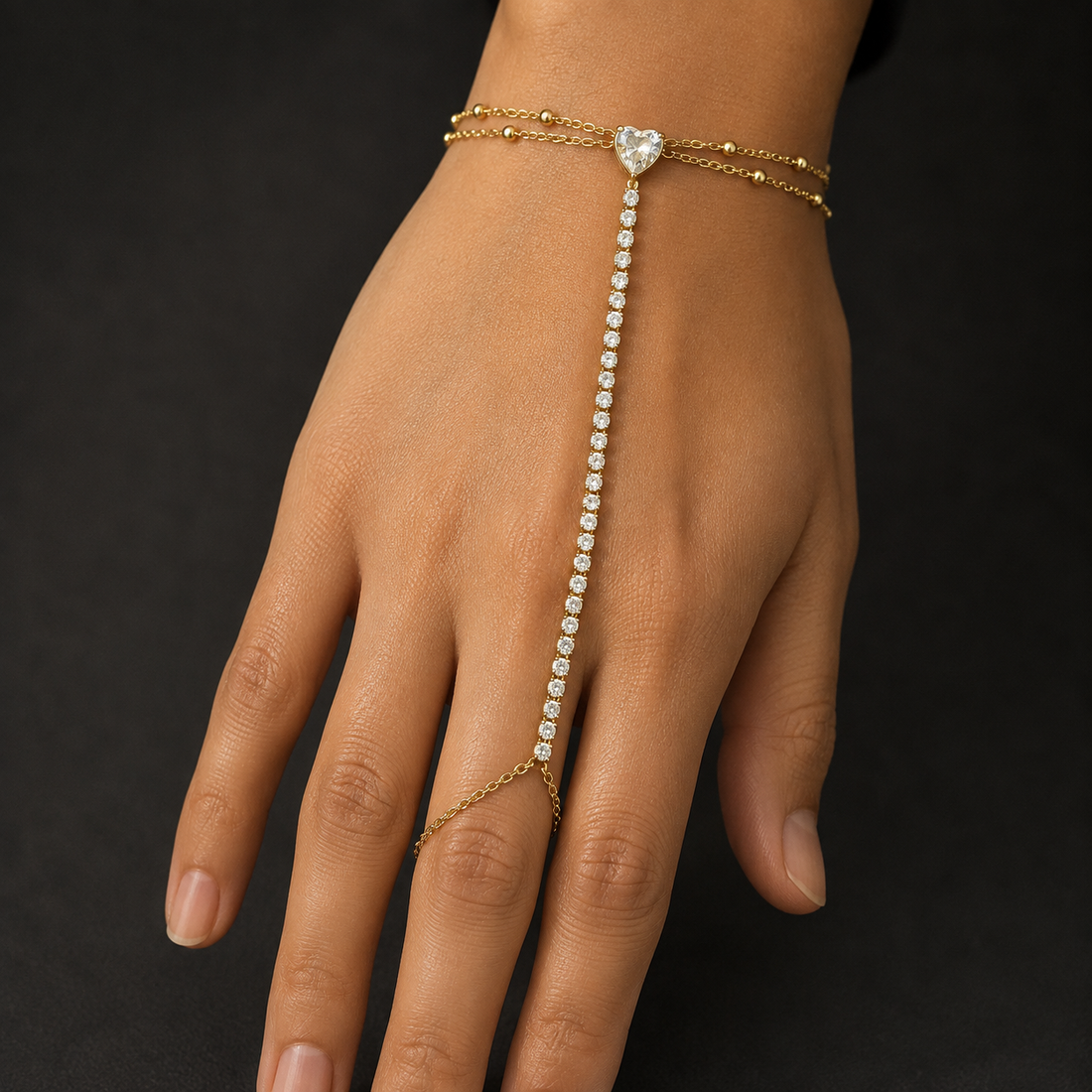 Hand Chain 067 — product photograph