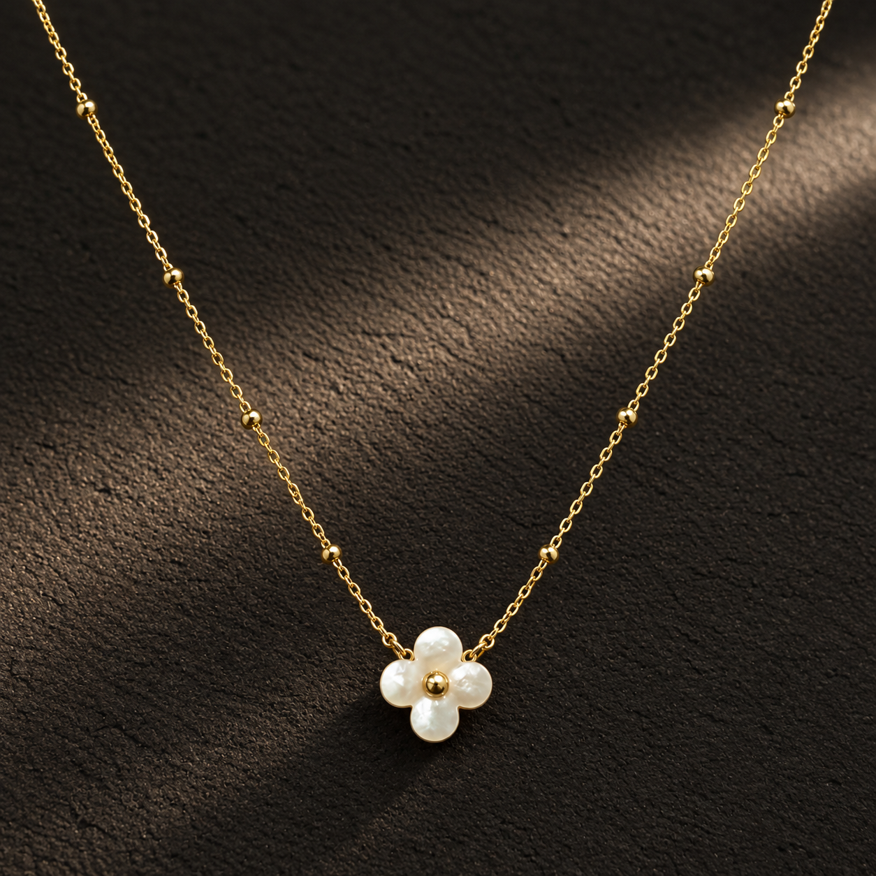 Necklace 1223 — product photograph