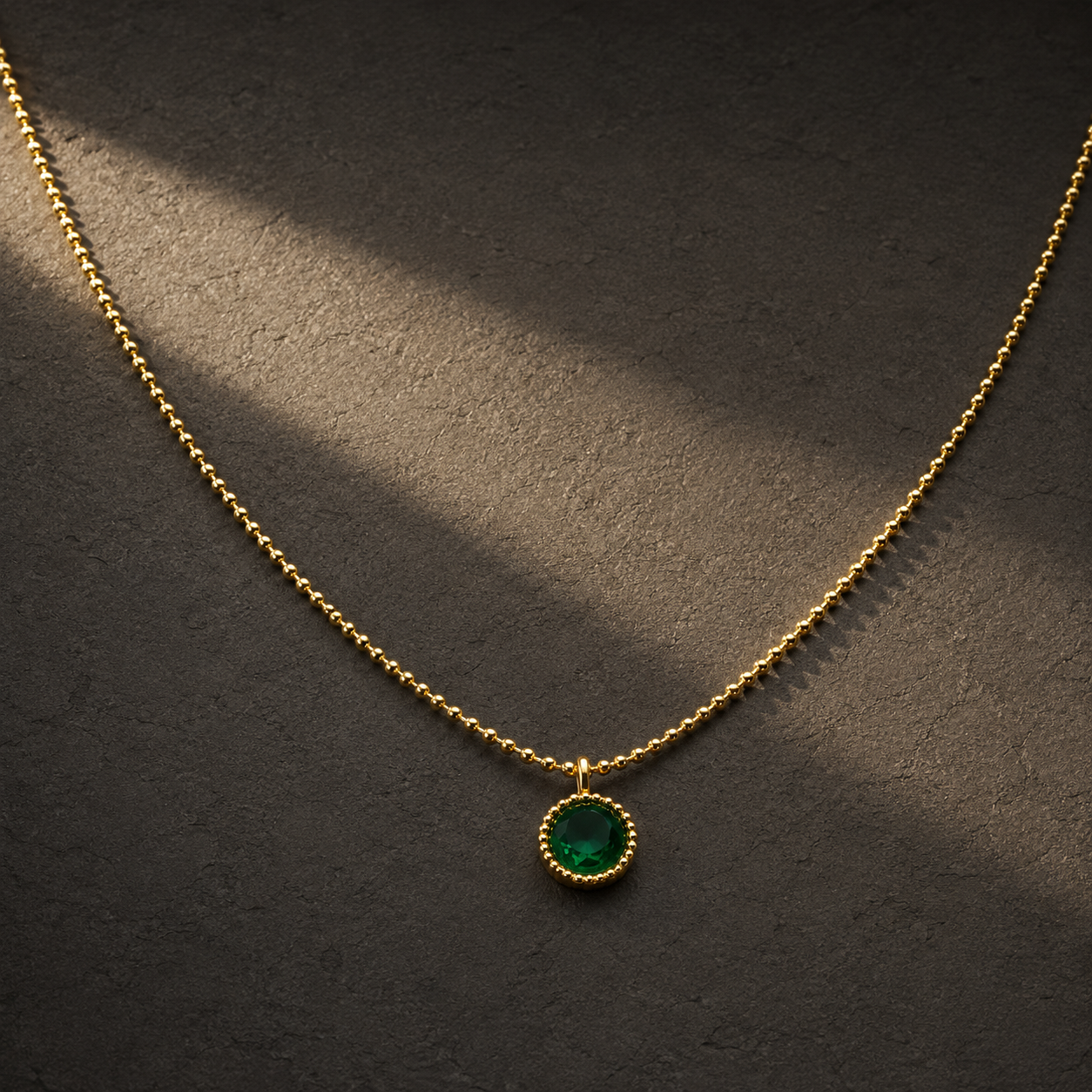 Necklace 1235 — product photograph