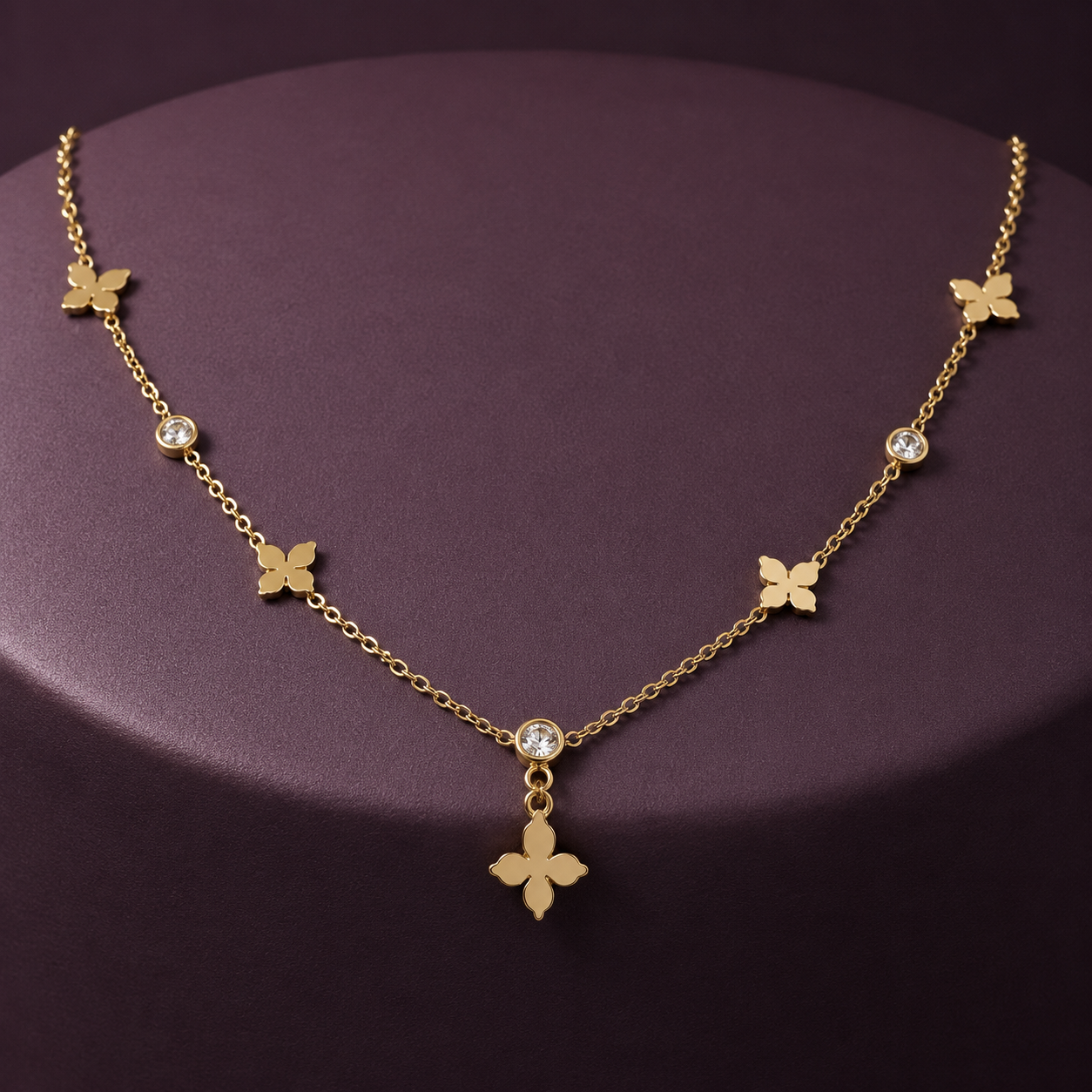 Necklace 1233 — product photograph