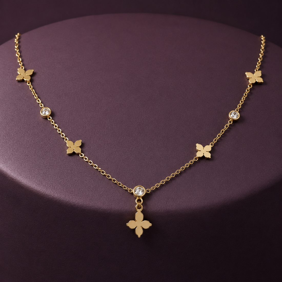 Necklace 1233 — product photograph