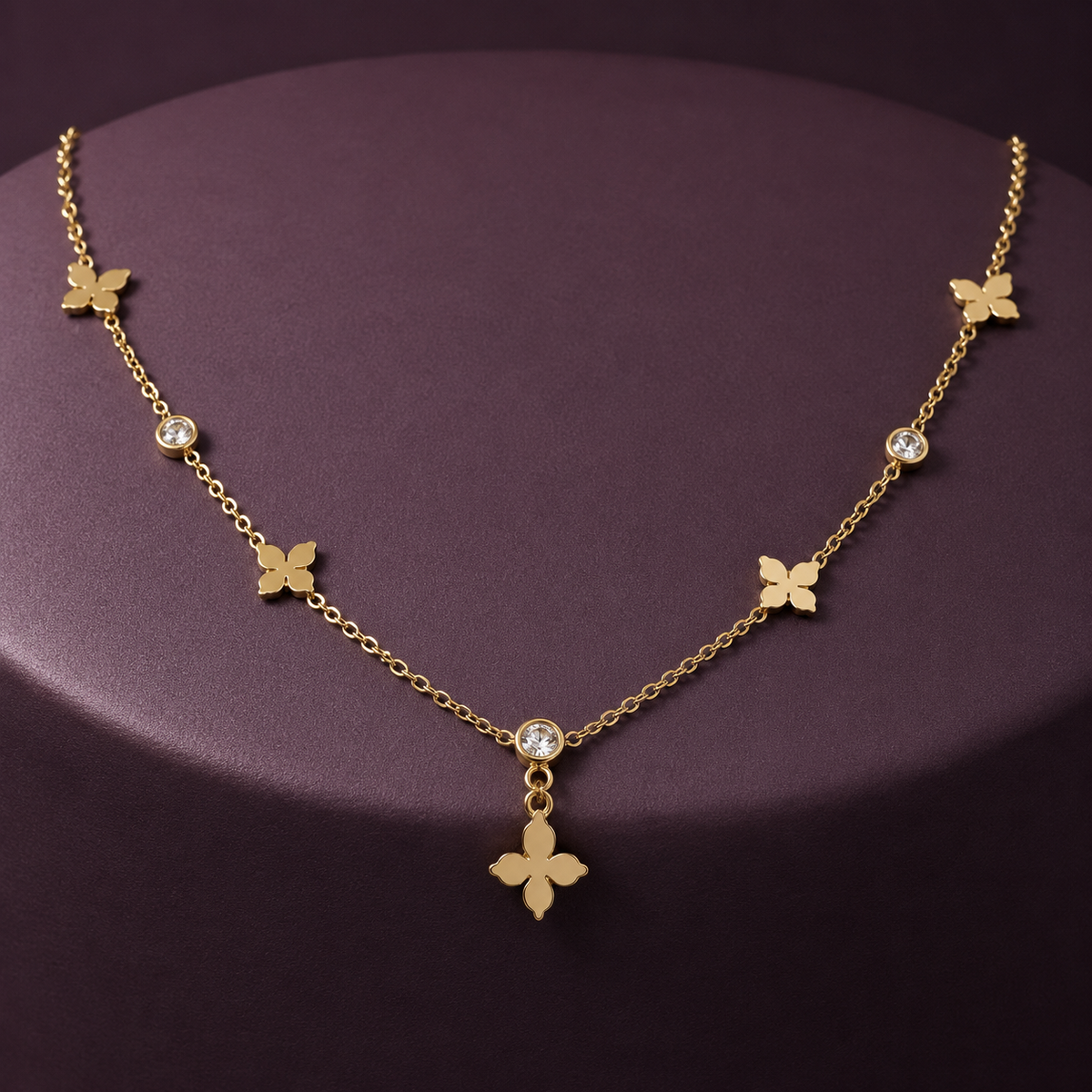 Necklace 1233 — product photograph