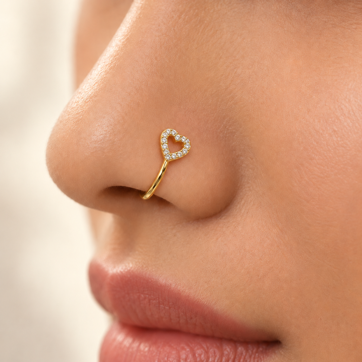 Nose Pin 009 — product photograph