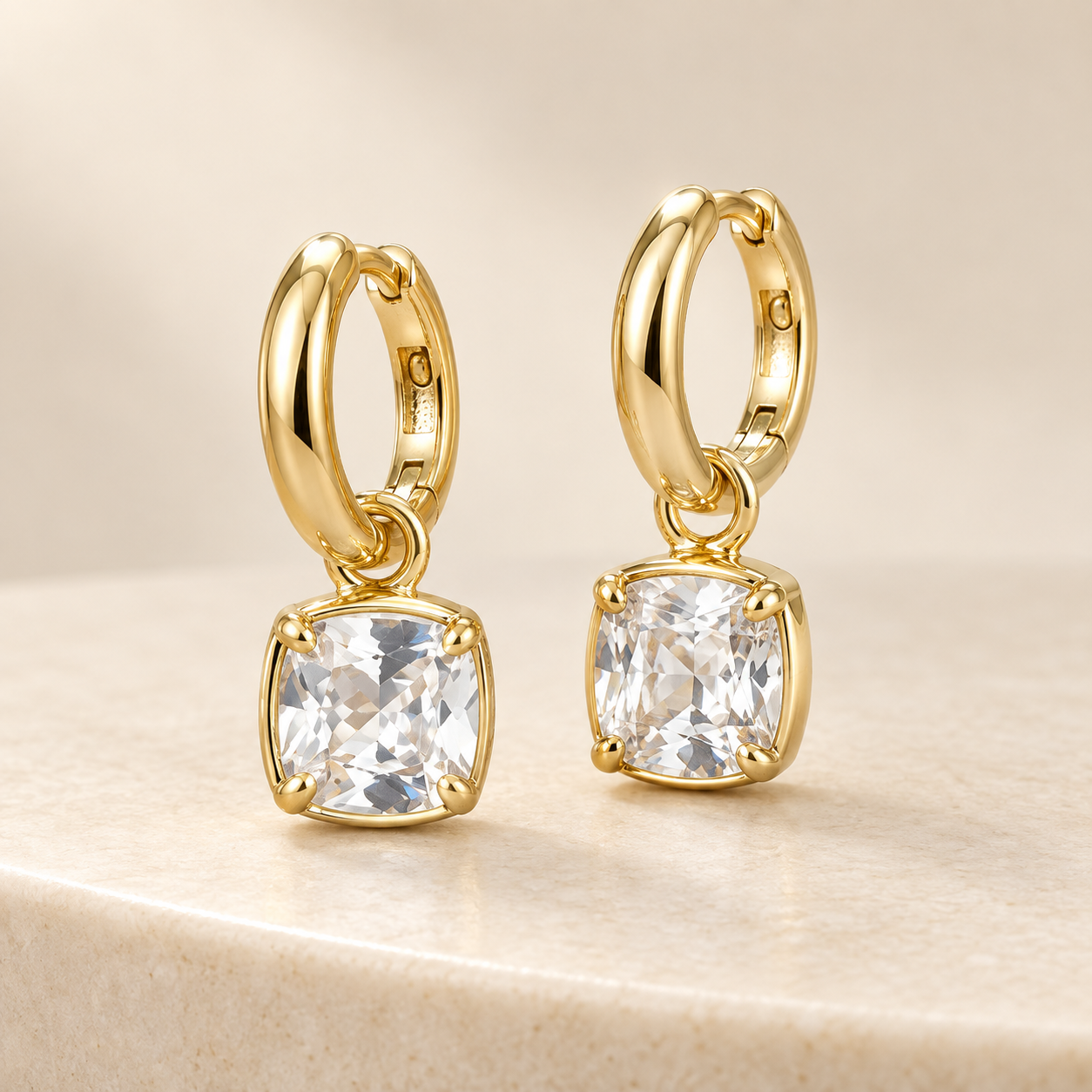 Earrings 695 — product photograph