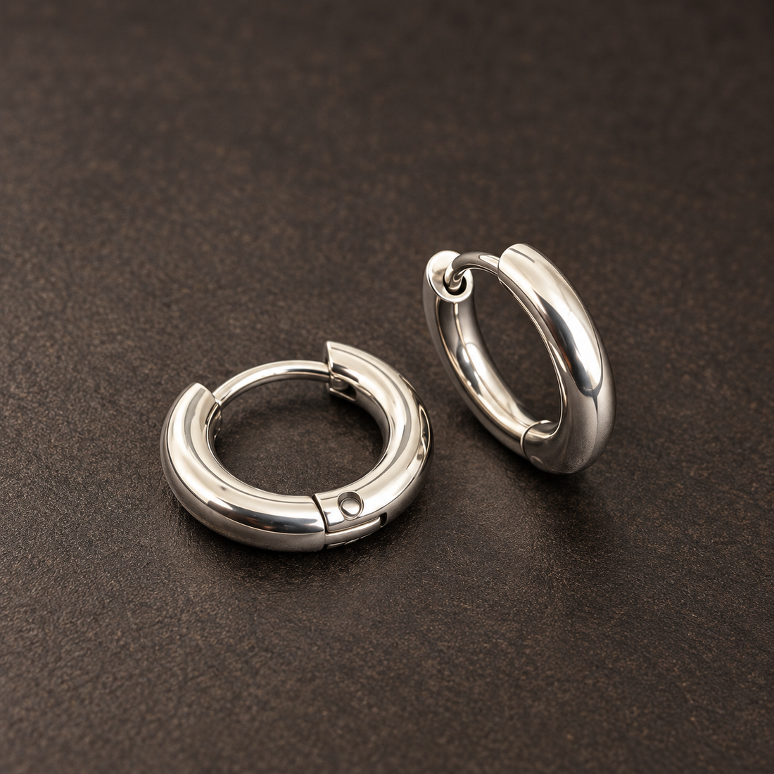 Earrings 793 (Huggies) — product photograph