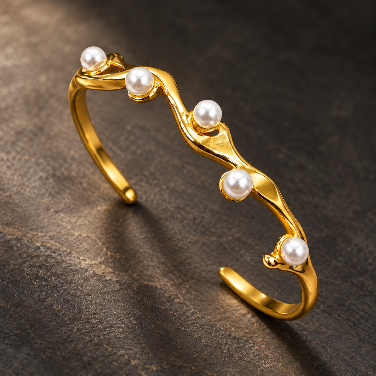 Bracelet Kada 569 — product photograph