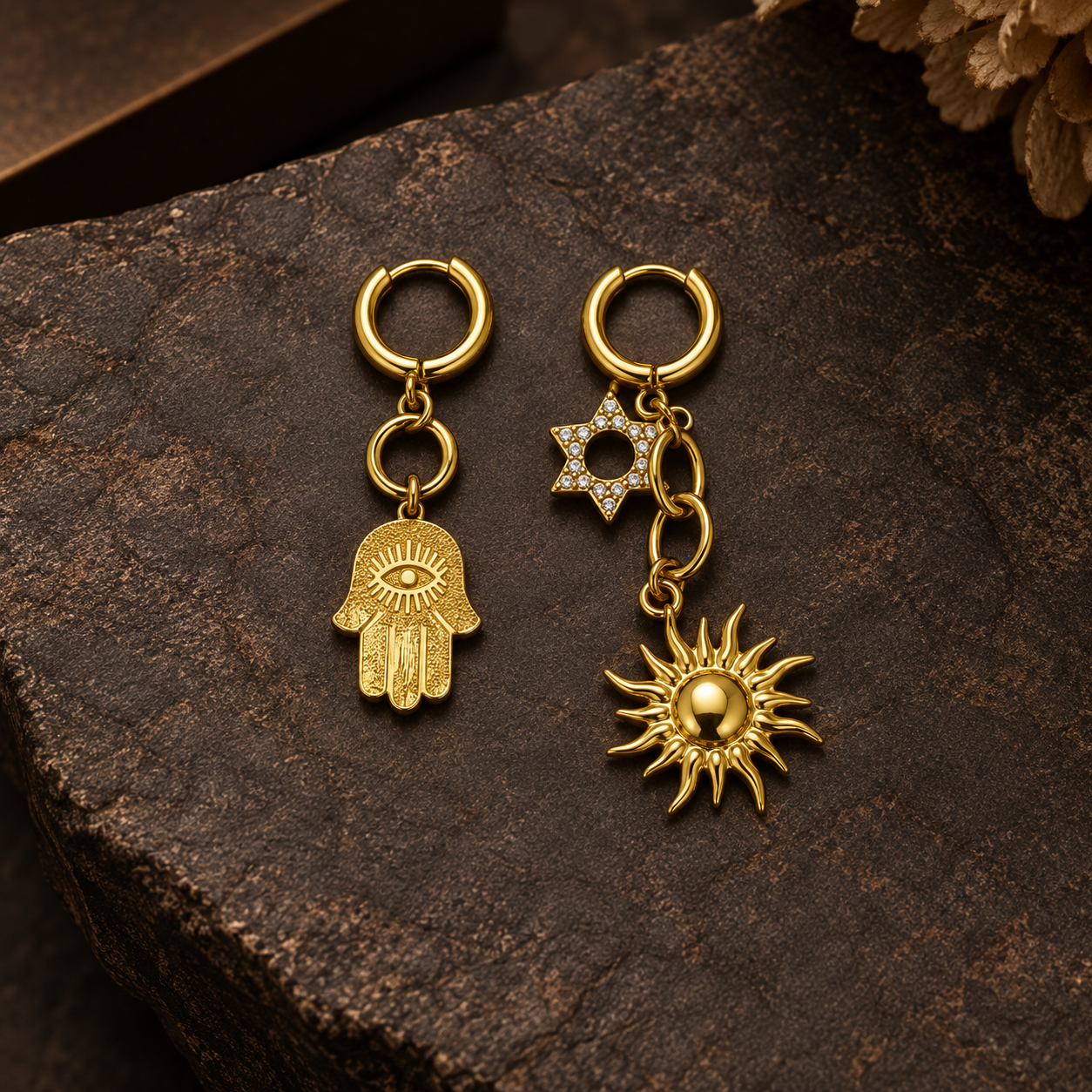 Earrings 722 — product photograph