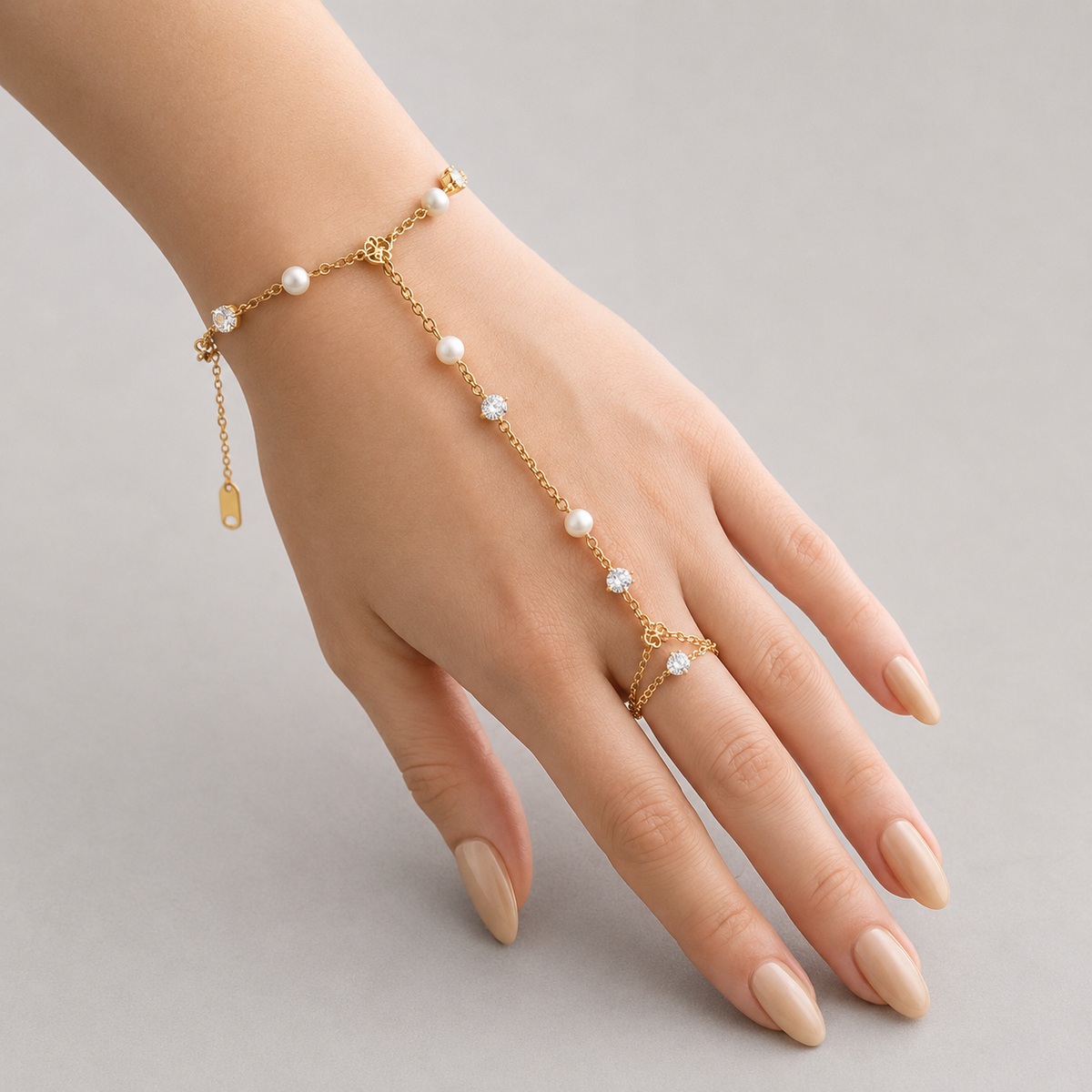 Hand Chain 022