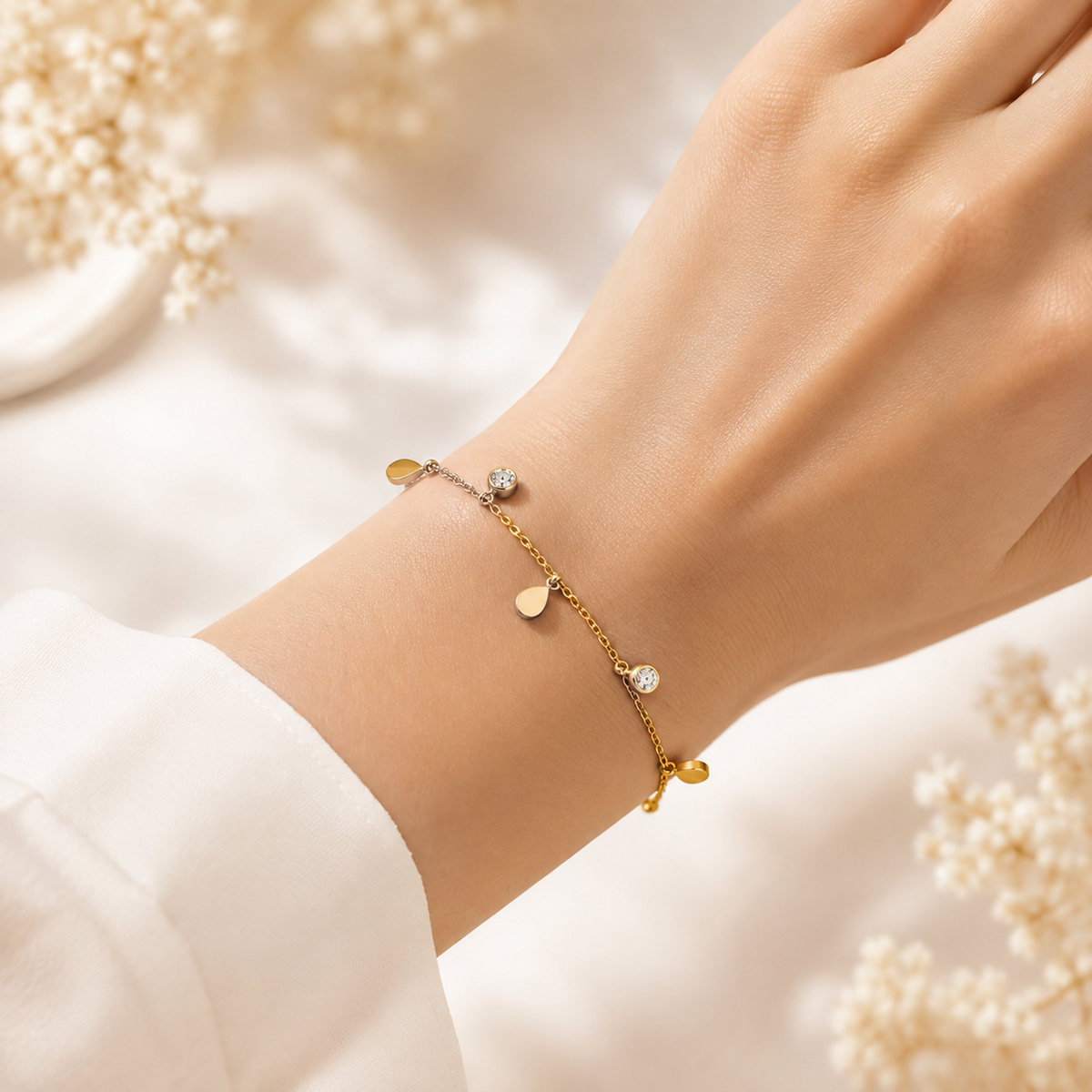 Chain Bracelet 381 — product photograph