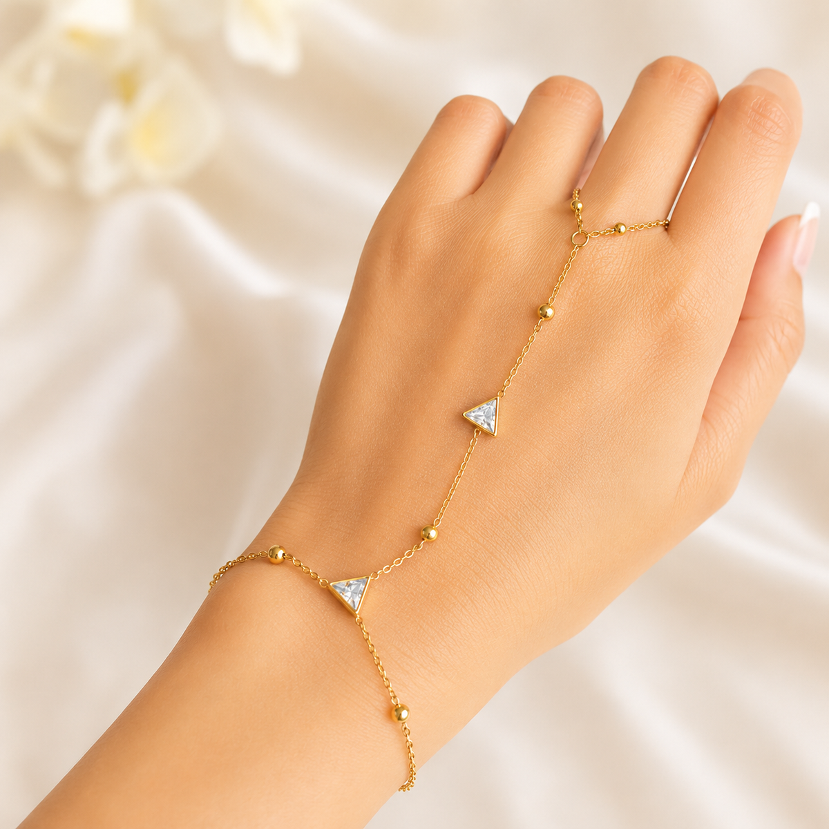 Hand Chain 034