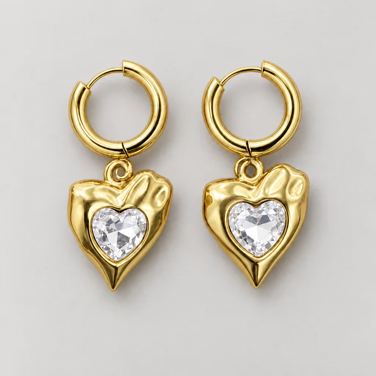 Earrings 681 — product photograph