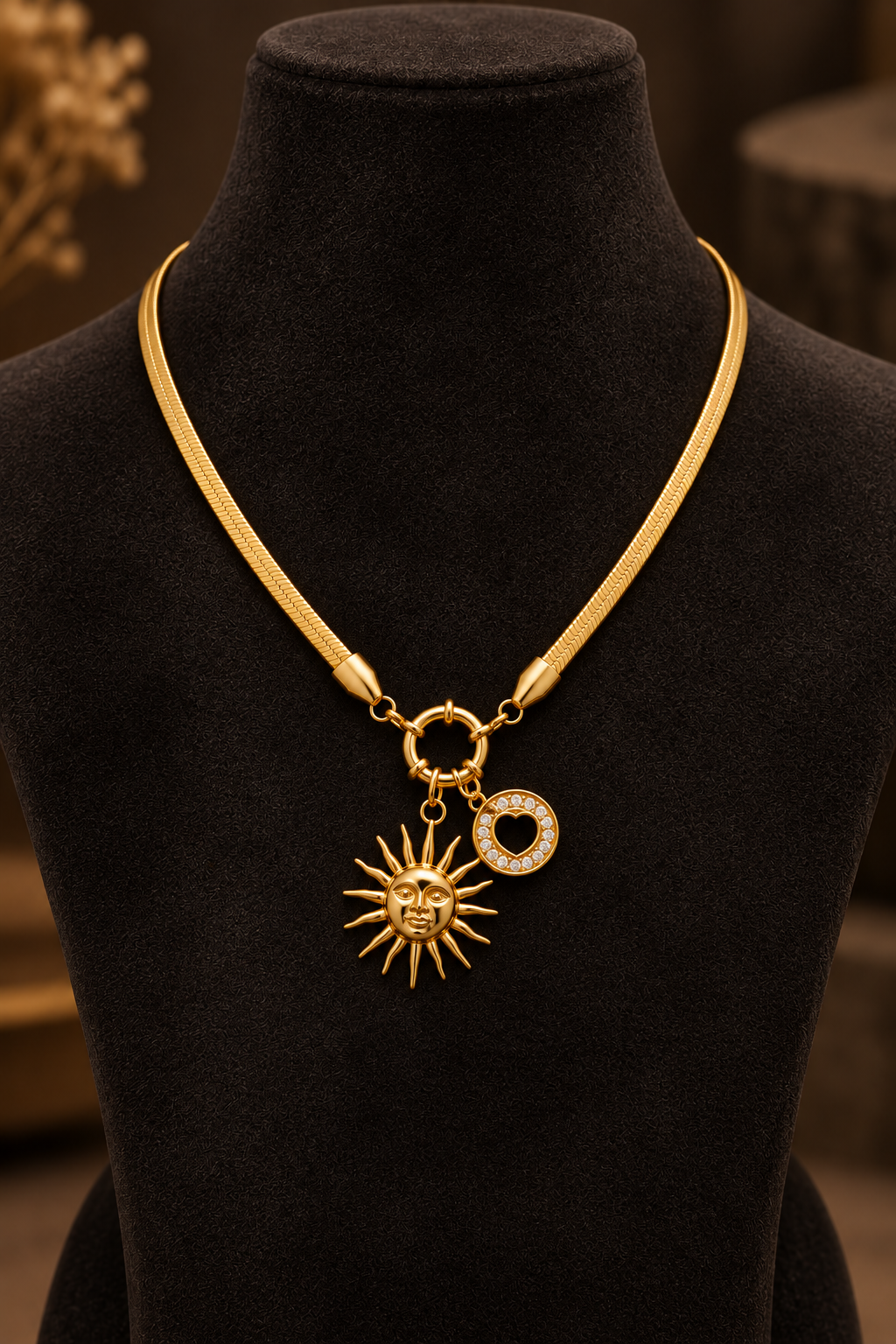 Necklace 1483 — product photograph