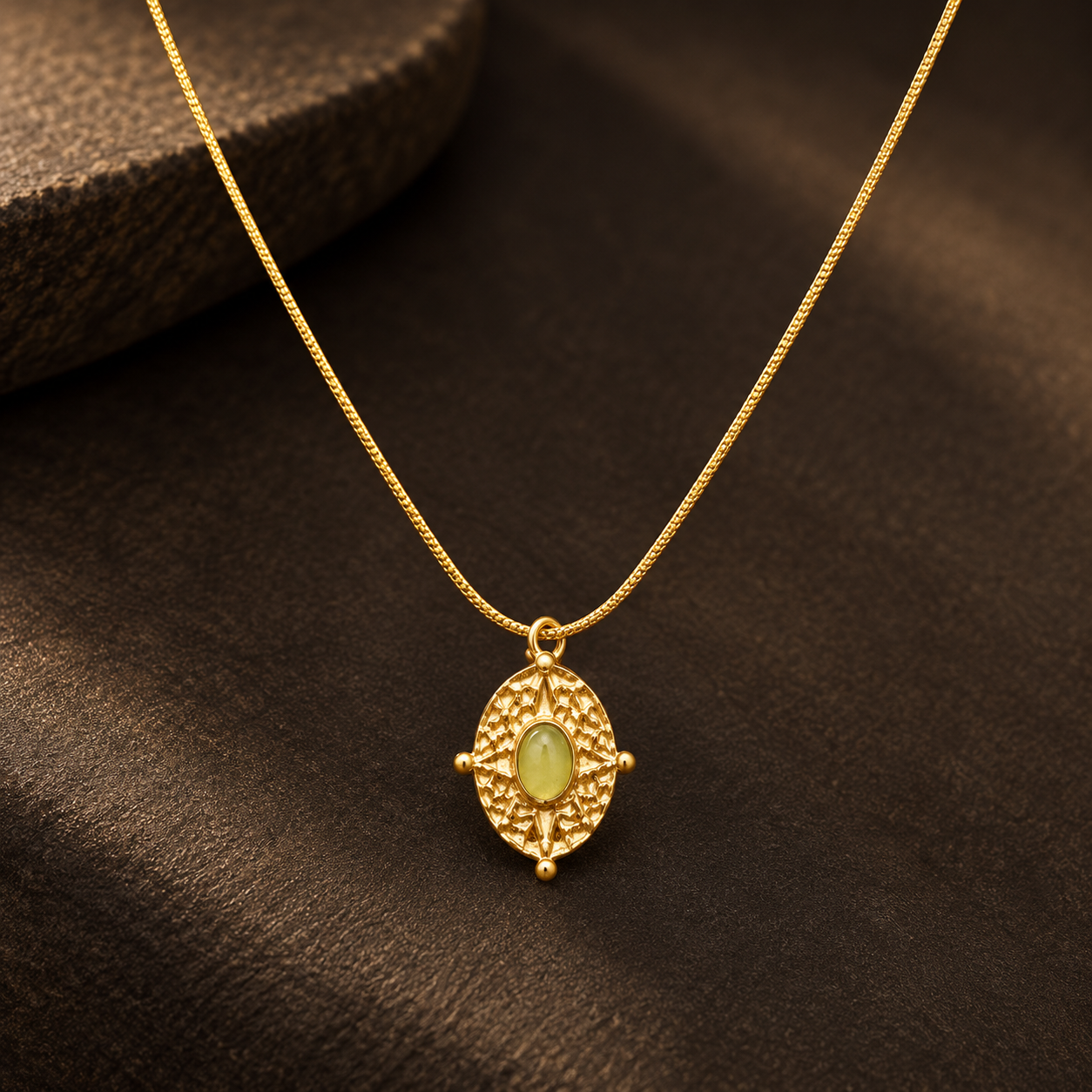 Necklace 1469 — product photograph