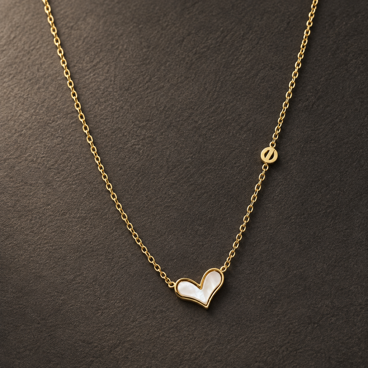 Necklace 1536 — product photograph