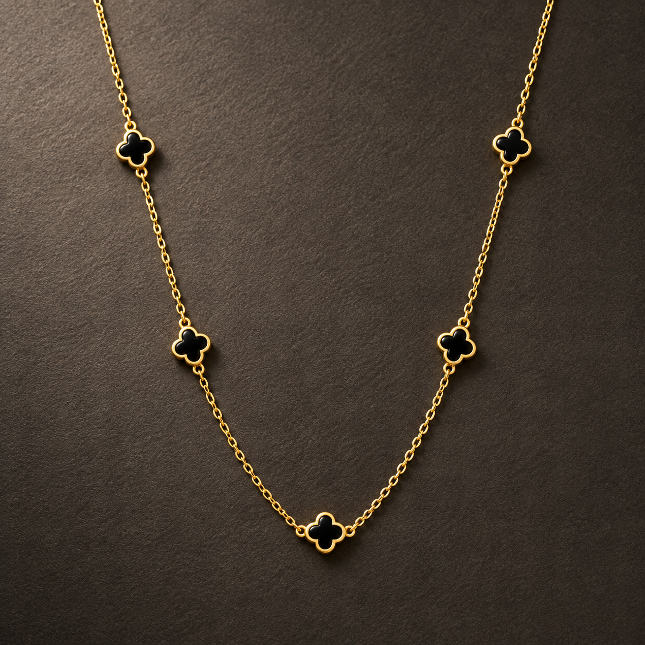 Necklace 1535 — product photograph