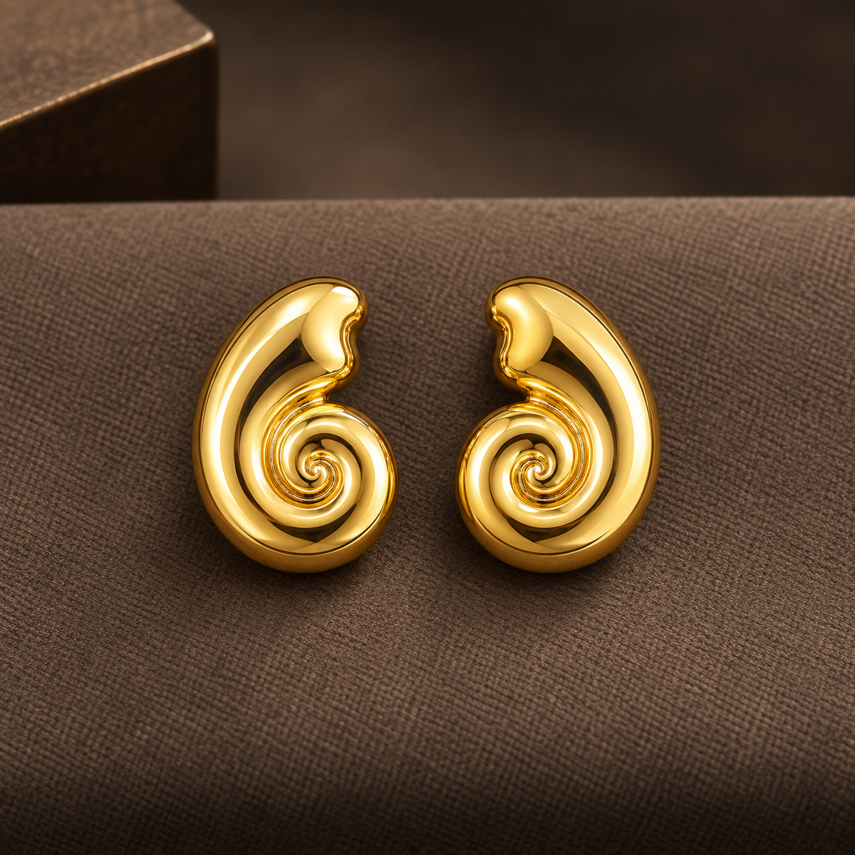 Earrings 732 — product photograph