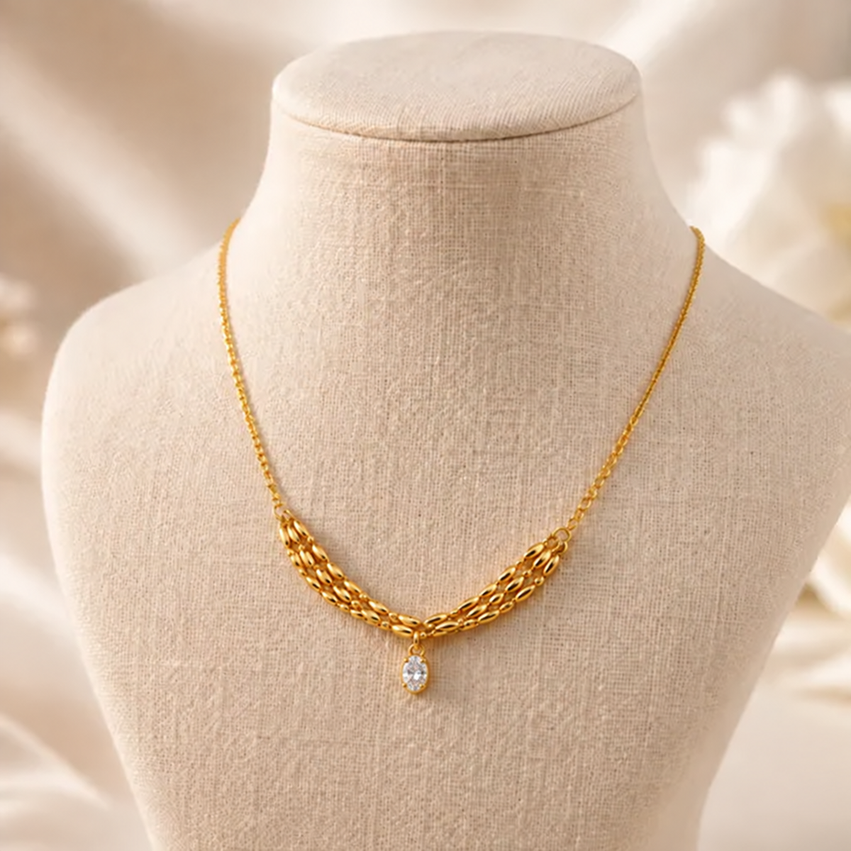 Necklace 1568 — product photograph