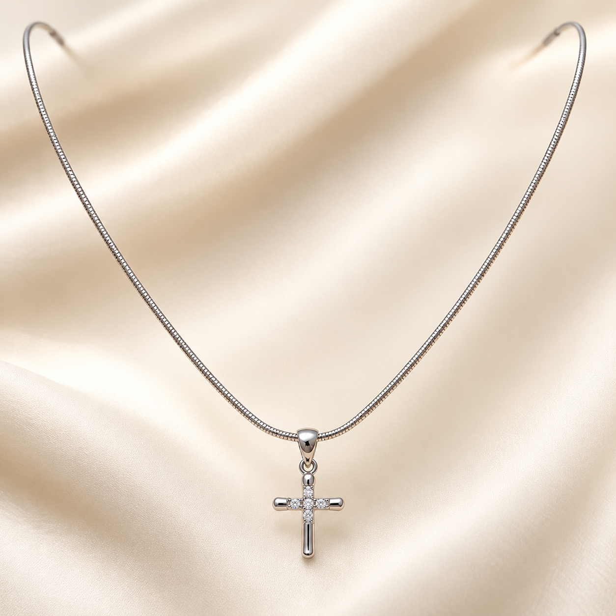 Necklace 1586 — product photograph