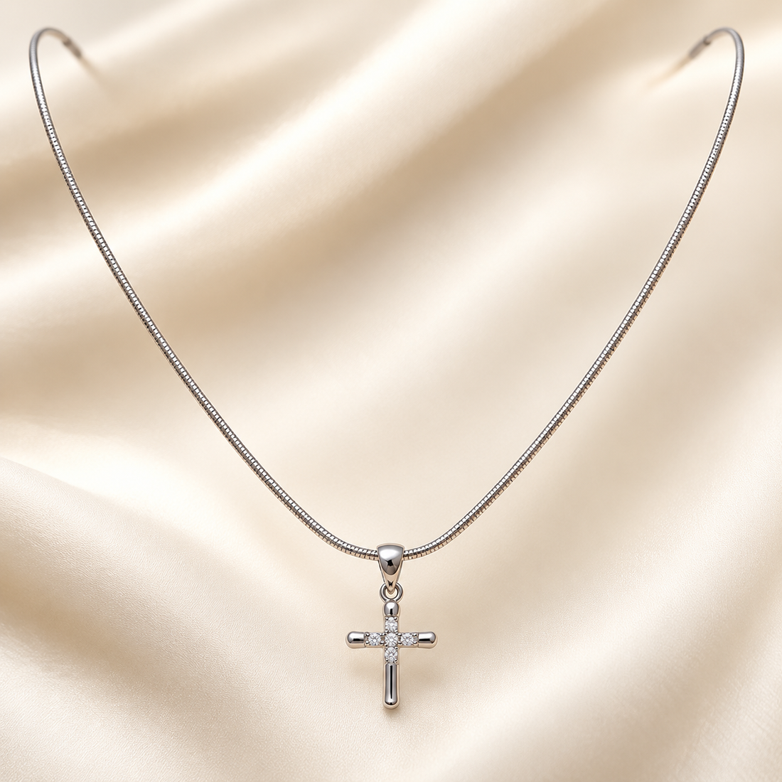 Necklace 1586 — product photograph